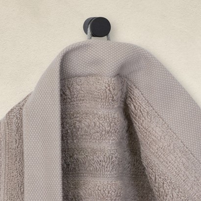 Ręcznik Moeve WELLBEING prążki 67x140 cashmere