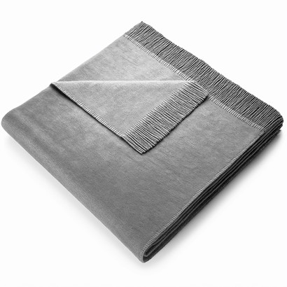 Koc na fotel 50x200 popielaty z frędzlami – Moca Design