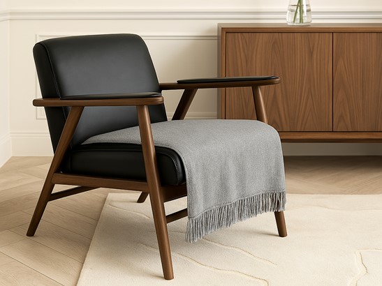 Koc na fotel 50x200 popielaty z frędzlami – Moca Design