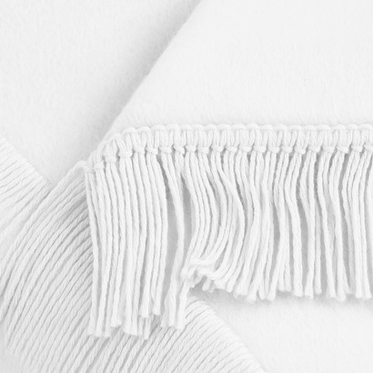 Koc Moca Design 150x200 biały z frędzlami – narzuta na łóżko