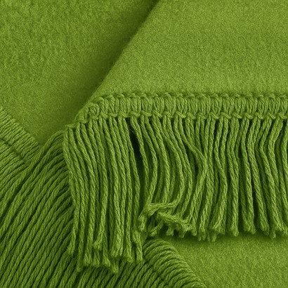 Koc Moca Design 150x200 oliwkowy z frędzlami – narzuta na łóżko