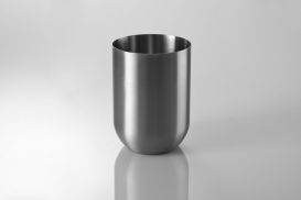 Kubek łazienkowy firmy Moeve-Oval Steel