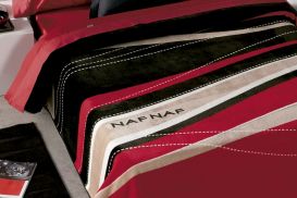 Koc NAF NAF OCEAN 220x240 czerwony